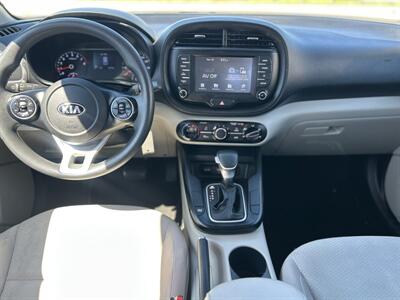 2020 Kia Soul LX   - Photo 14 - Oklahoma City, OK 73112