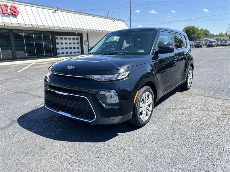 2020 Kia Soul LX   - Photo 1 - Oklahoma City, OK 73112