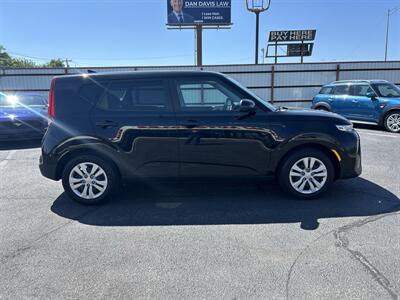2020 Kia Soul LX   - Photo 5 - Oklahoma City, OK 73112