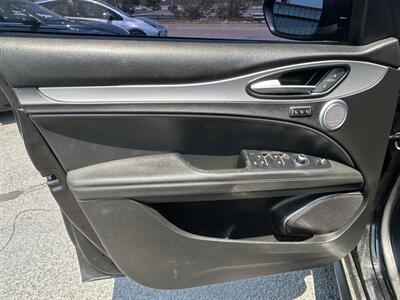 2018 Alfa Romeo Stelvio Sport   - Photo 9 - Oklahoma City, OK 73112