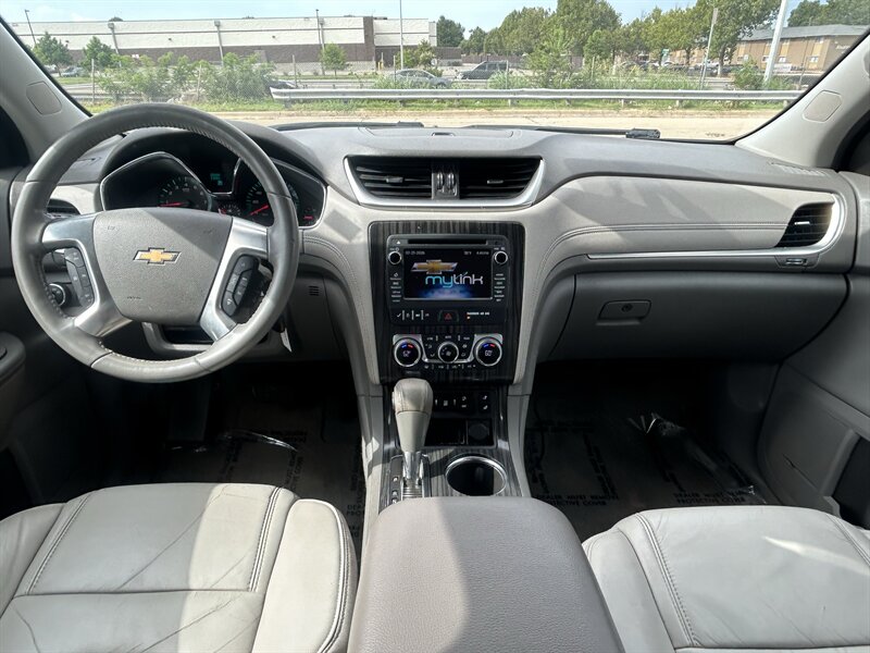 2014 Chevrolet Traverse LT - Photo 13 - Oklahoma City, OK 73112