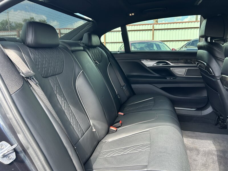 2017 BMW 750i - Photo 25 - Oklahoma City, OK 73112