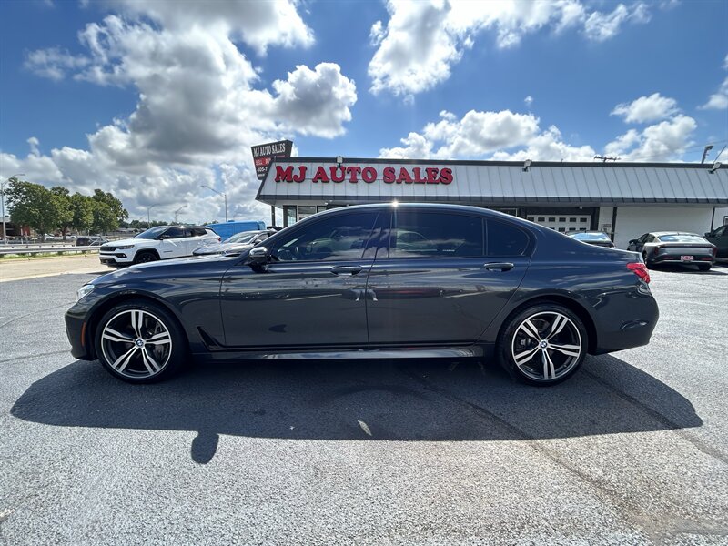 2017 BMW 750i - Photo 2 - Oklahoma City, OK 73112