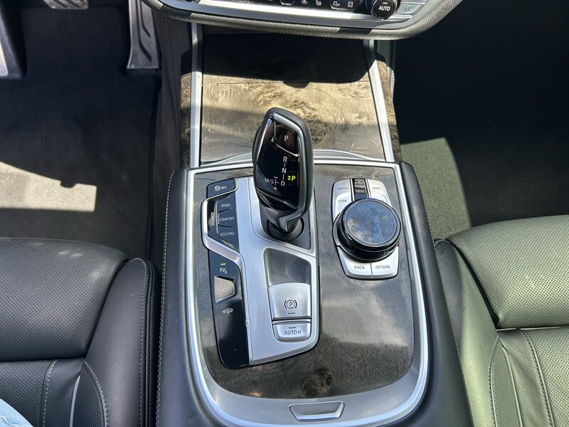 2017 BMW 750i - Photo 16 - Oklahoma City, OK 73112