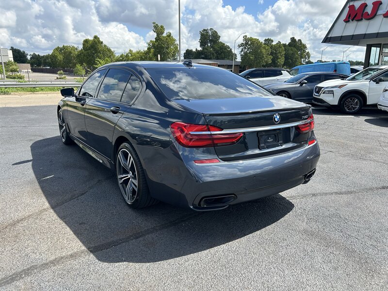 2017 BMW 750i - Photo 8 - Oklahoma City, OK 73112