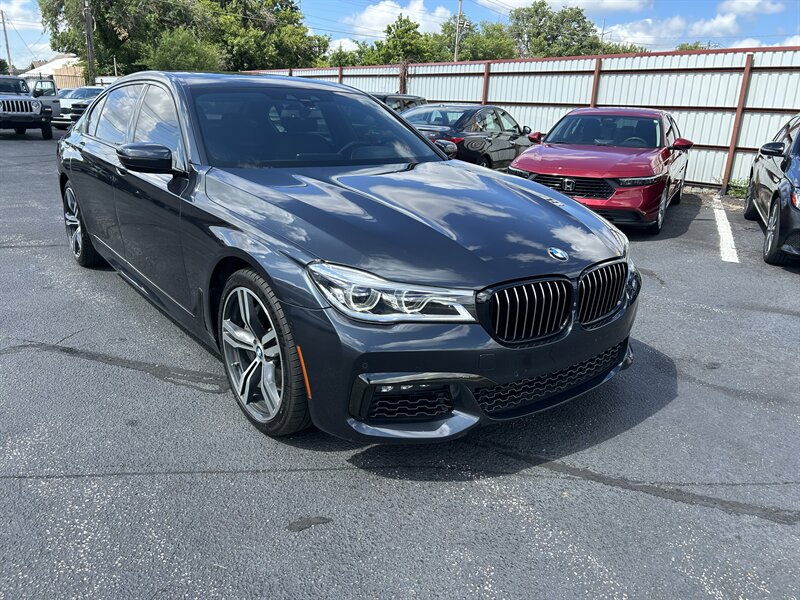 2017 BMW 750i - Photo 4 - Oklahoma City, OK 73112