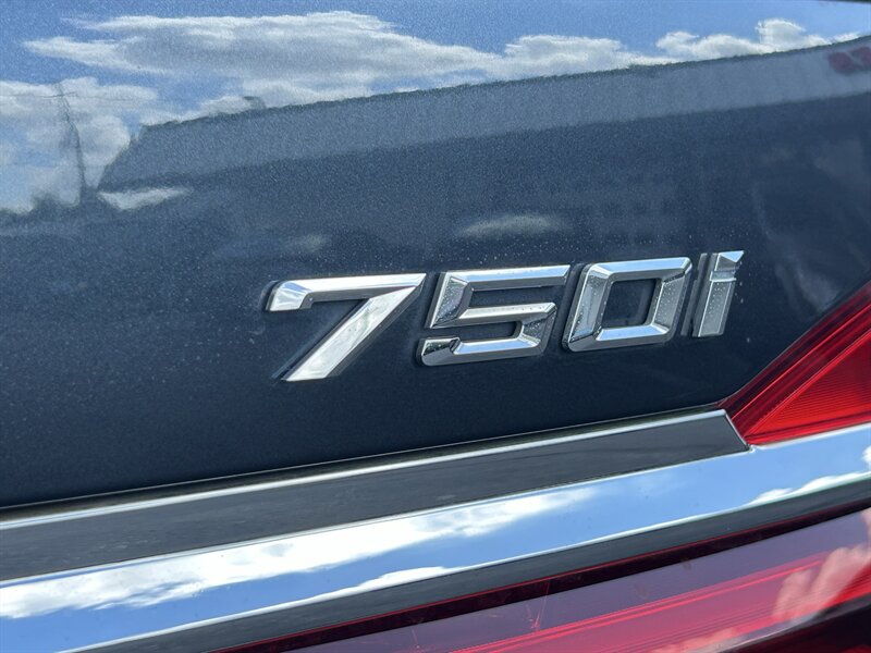 2017 BMW 750i - Photo 33 - Oklahoma City, OK 73112