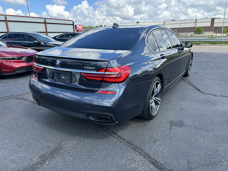 2017 BMW 750i - Photo 6 - Oklahoma City, OK 73112
