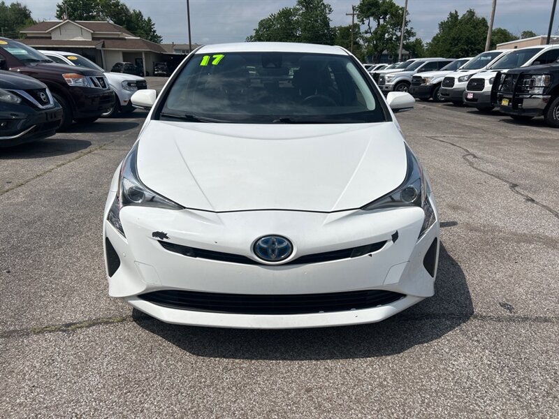 2017 Toyota Prius One - Photo 3 - Oklahoma City, OK 73112