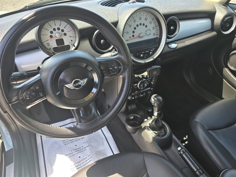 2013 MINI Cooper Cooper - Photo 9 - Yuba City, CA 95993