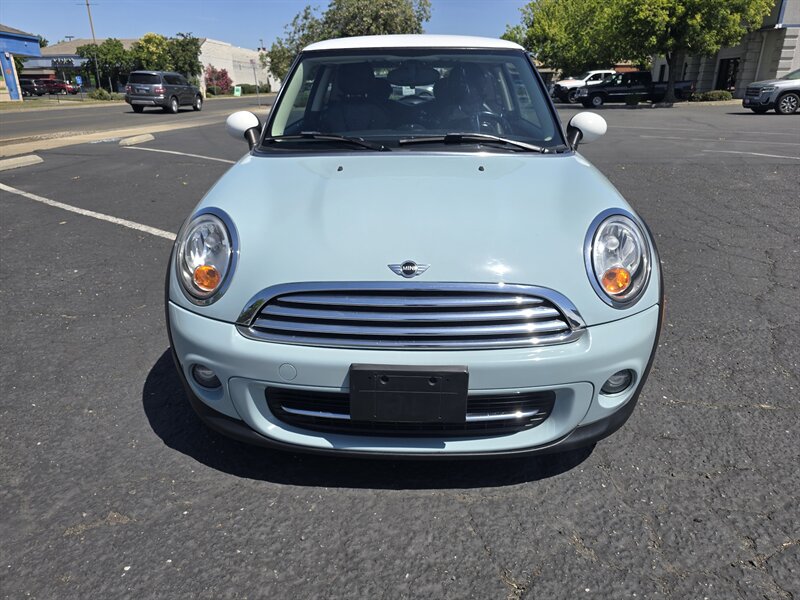 2013 MINI Cooper Cooper - Photo 2 - Yuba City, CA 95993
