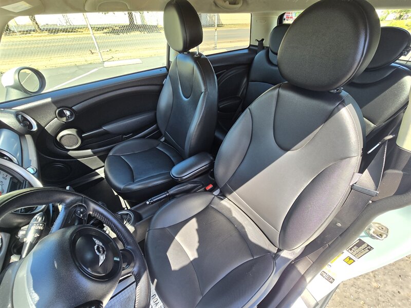 2013 MINI Cooper Cooper - Photo 10 - Yuba City, CA 95993