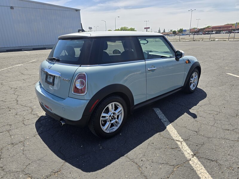 2013 MINI Cooper Cooper - Photo 5 - Yuba City, CA 95993