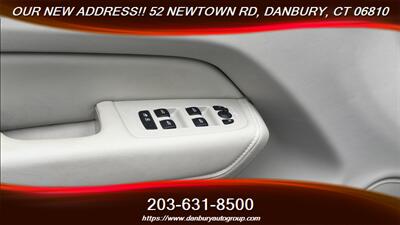 2025 Volvo XC60 B5 Plus Dark Theme   - Photo 13 - Danbury, CT 06810