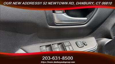2016 Toyota Camry LE - Photo 11 - Danbury, CT 06810