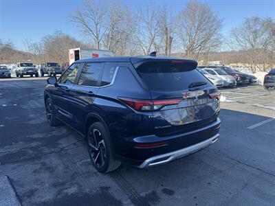 2022 Mitsubishi Outlander SE Launch Edition   - Photo 4 - Danbury, CT 06810