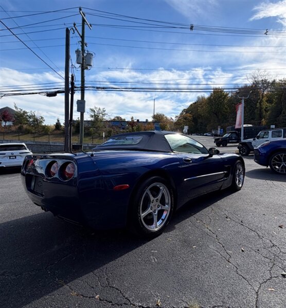 2004 Chevrolet Corvette - Photo 6 - Danbury, CT 06810