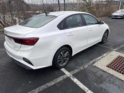 2024 Kia Forte LX   - Photo 7 - Danbury, CT 06810