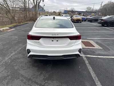 2024 Kia Forte LX   - Photo 5 - Danbury, CT 06810