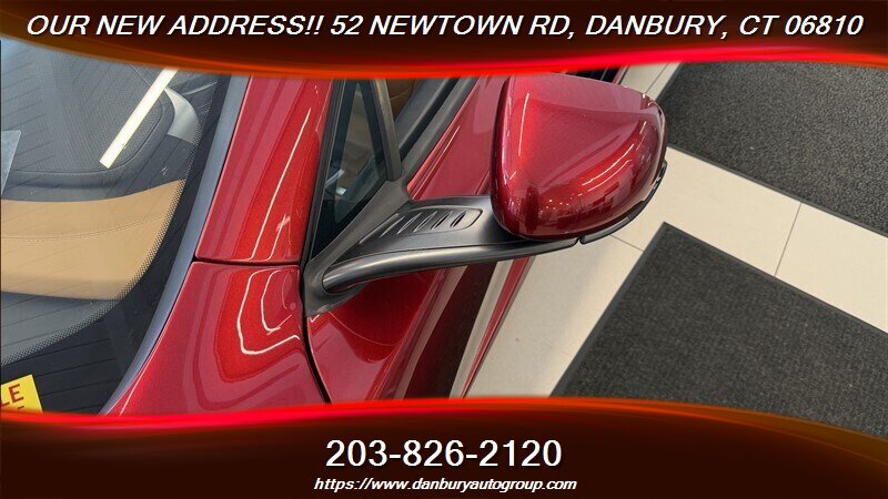 2012 McLaren MP4-12C - Photo 24 - Danbury, CT 06810