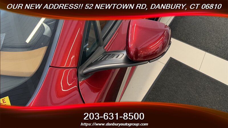 2012 McLaren MP4-12C - Photo 24 - Danbury, CT 06810