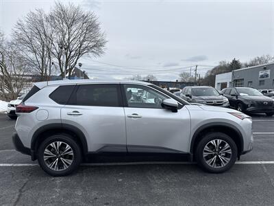 2023 Nissan Rogue SV   - Photo 7 - Danbury, CT 06810