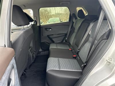 2023 Nissan Rogue SV   - Photo 12 - Danbury, CT 06810