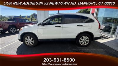 2011 Honda CR-V SE - Photo 2 - Danbury, CT 06810