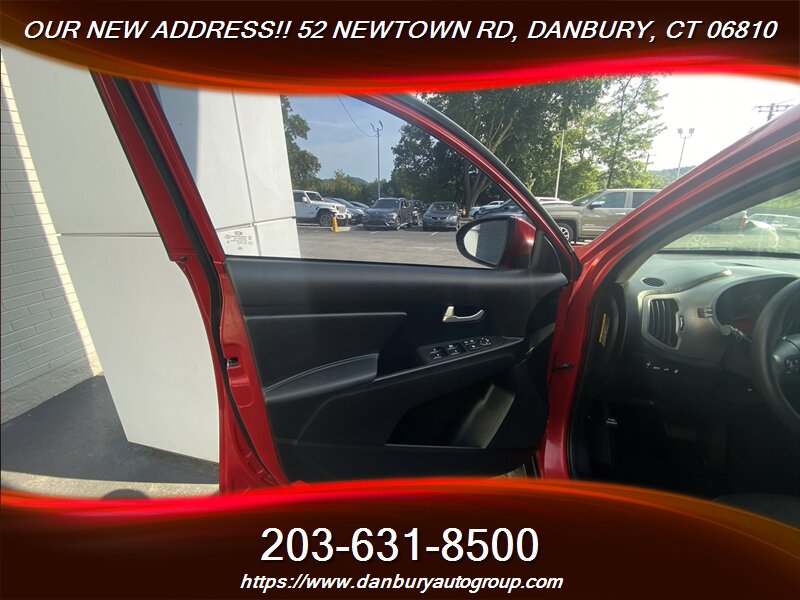 2015 Kia Sportage LX - Photo 10 - Danbury, CT 06810