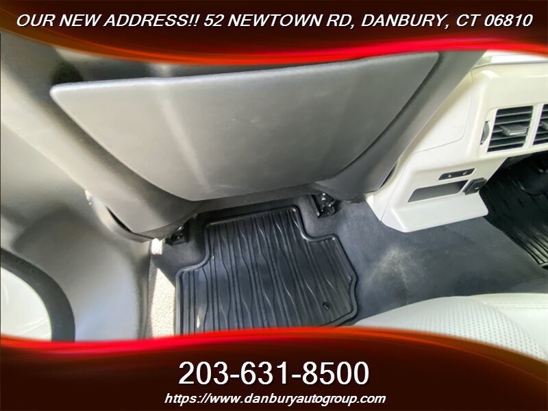 2022 Land Rover Range Rover Velar P250 S - Photo 25 - Danbury, CT 06810
