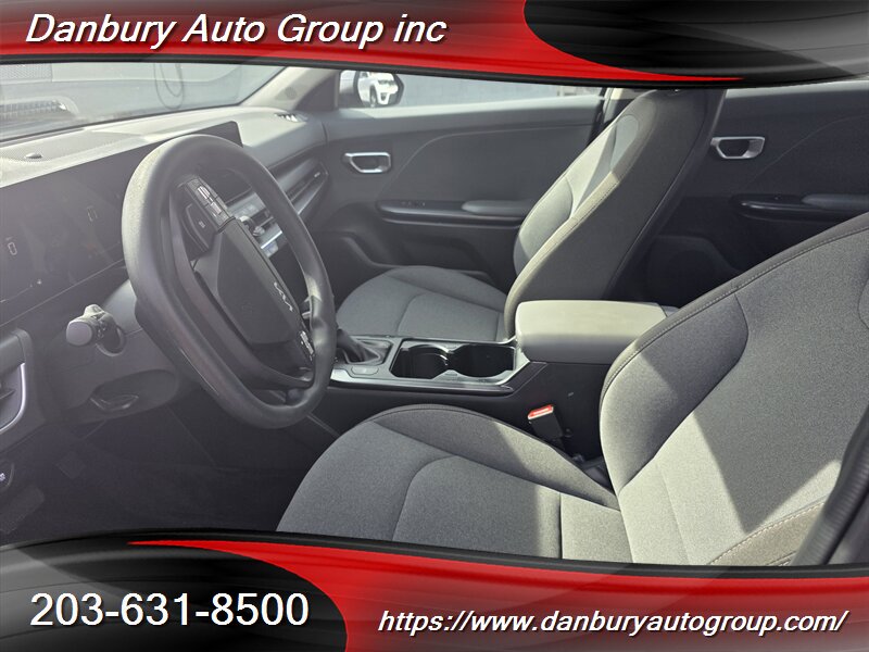2025 Kia K4 LX - Photo 12 - Danbury, CT 06810