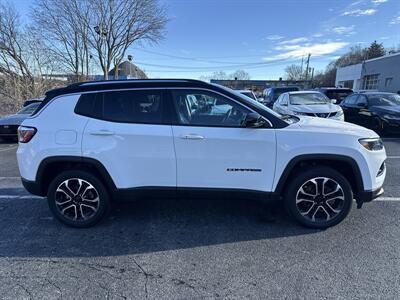 2022 Jeep Compass Limited   - Photo 7 - Danbury, CT 06810