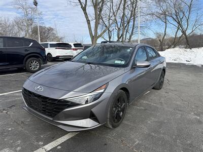 2023 Hyundai ELANTRA SEL Sedan