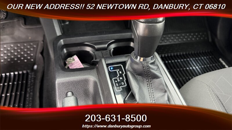 2017 Toyota Tacoma SR V6 TRD SPORT - Photo 26 - Danbury, CT 06810