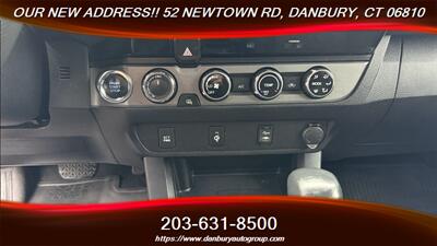 2017 Toyota Tacoma SR V6 TRD SPORT - Photo 24 - Danbury, CT 06810