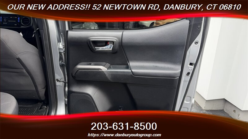 2017 Toyota Tacoma SR V6 TRD SPORT - Photo 30 - Danbury, CT 06810