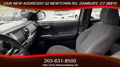 2017 Toyota Tacoma SR V6 TRD SPORT - Photo 16 - Danbury, CT 06810