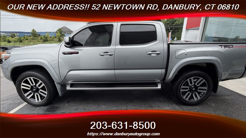 2017 Toyota Tacoma SR V6 TRD SPORT - Photo 2 - Danbury, CT 06810
