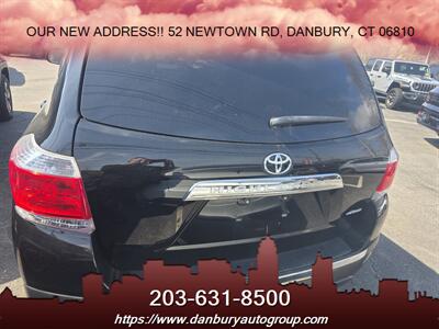 2013 Toyota Highlander SE - Photo 3 - Danbury, CT 06810