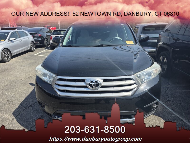 2013 Toyota Highlander SE - Photo 2 - Danbury, CT 06810