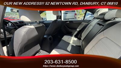 2016 Volkswagen Jetta 1.8T Sport - Photo 22 - Danbury, CT 06810