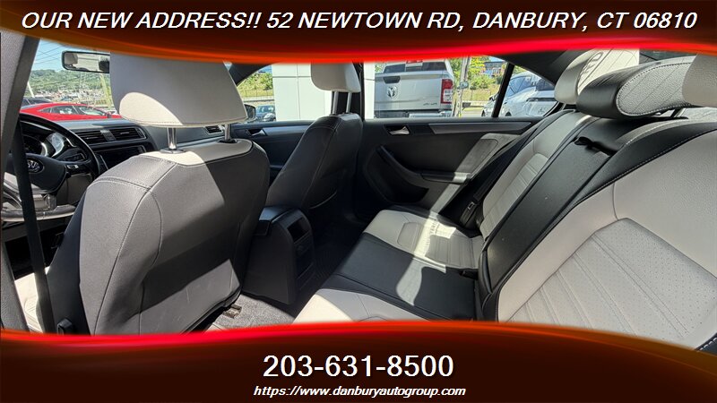 2016 Volkswagen Jetta 1.8T Sport - Photo 22 - Danbury, CT 06810