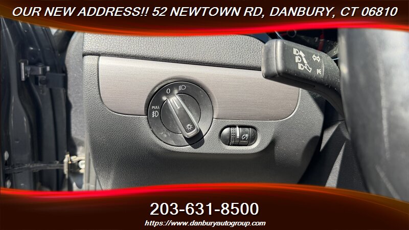 2016 Volkswagen Jetta 1.8T Sport - Photo 16 - Danbury, CT 06810