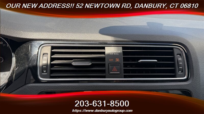 2016 Volkswagen Jetta 1.8T Sport - Photo 18 - Danbury, CT 06810