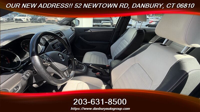 2016 Volkswagen Jetta 1.8T Sport - Photo 12 - Danbury, CT 06810