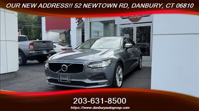 2018 Volvo S90 T5 Momentum Sedan