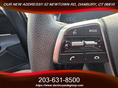 2019 Kia Sorento LX V6 - Photo 12 - Danbury, CT 06810