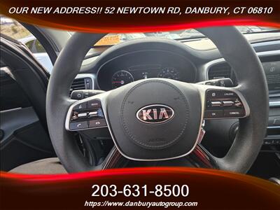 2019 Kia Sorento LX V6 - Photo 9 - Danbury, CT 06810