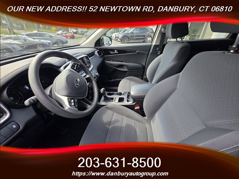2019 Kia Sorento LX V6 - Photo 6 - Danbury, CT 06810