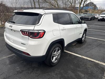 2023 Jeep Compass Latitude   - Photo 6 - Danbury, CT 06810